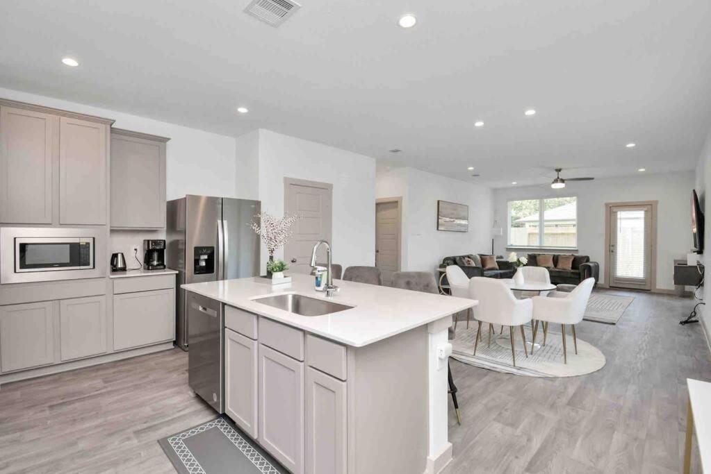 4Bedroom Escape - Near Med Center With Backyard Houston Exteriör bild