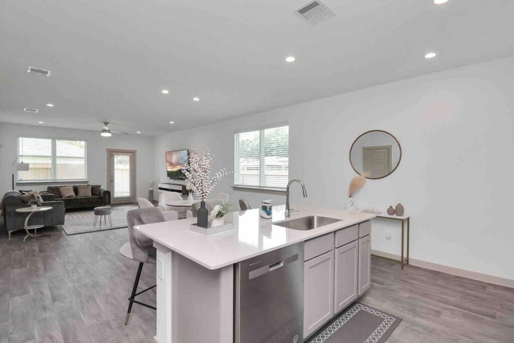 4Bedroom Escape - Near Med Center With Backyard Houston Exteriör bild